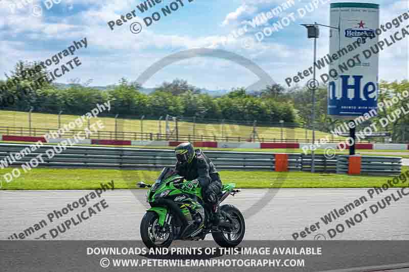 donington no limits trackday;donington park photographs;donington trackday photographs;no limits trackdays;peter wileman photography;trackday digital images;trackday photos